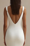 Robe de mariée sirène simple en satin blanc col V avec fente