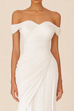 Robe de mariée longue froncée fourreau blanc à épaules dénudées