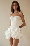 Robe trapèze sans bretelles à volants petite robe blanche de graduation