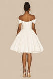 Robe blanche en satin à volants blanc A Line Off Shoulder