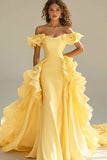 Jaune Épaule Dénudée Sirène Volants Satin Robe de Bal