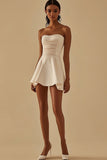 Robe courte bustier sans bretelles en satin ivoire