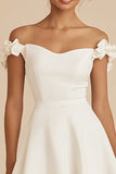 Robe courte blanche à volants