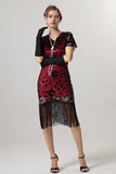 Robe noire scintillante à franges dorées à col en V des années 1920 à manches courtes