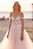 Robe de mariée en tulle blush à épaules dénudées avec appliques