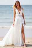 Mousseline de soie blanche Une ligne Boho Sweep Train Robe de mariée avec fente