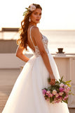 Robe de mariée blanche à col en V une ligne Boho Sweep Train avec dentelle