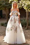 Robe de mariée en tulle blanc à épaules dénudées Une ligne brodée de traîne de balayage