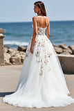 Tulle blanc col en V boho balayage floral traîne robe de mariée