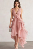 Robe de bal asymétrique à col en V avec volants