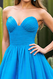 Robe de retour à la maison sans bretelles bleue froncée