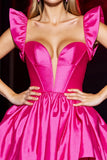 Satin fuchsia Une ligne Sweetheart Robe courte de retour à la maison avec volants