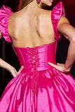 Satin fuchsia Une ligne Sweetheart Robe courte de retour à la maison avec volants