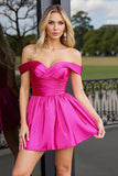 Robe de retour à la maison Fuchsia A Trapèze à épaules dénudées