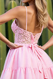 Rose une ligne appliquée lacets jusqu’à la robe de retour à la maison