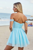 Robe de bal à épaules dénudées bleu clair