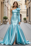 Robe de bal longue à volants en satin bleu sirène avec fente