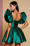 Vert foncé à volants manches satin une robe de bal