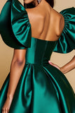 Vert foncé à volants manches satin une robe de bal