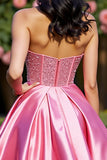 Corset rose satin bustier une robe de retour à la ligne