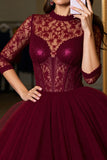 Corset bordeaux Robe courte en tulle à col illusion avec dentelle