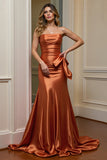 Robe de bal bustier en satin orange