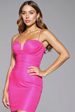 Robe courte moulante à bretelles spaghetti en satin fuchsia