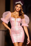 Robe courte moulante à manches bouffantes à manches bouffantes