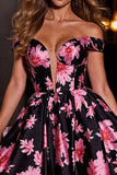 Robe courte de bal en satin floral imprimé noir