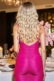 Robe moulante à bretelles spaghetti froncées fuchsia