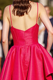Une ligne de bretelles spaghetti rouges Mini robe de bal