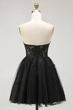 Noir Une ligne Sweetheart Appliqueed Sheer Corset Robe de cocktail