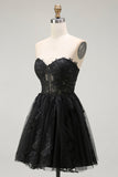 Noir Une ligne Sweetheart Appliqueed Sheer Corset Robe de cocktail