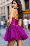 Robe spaghetti perlée violet foncé Mini robe de bal