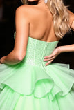 Corset vert Une Robe De Retrouvailles Lignes Avec Perles