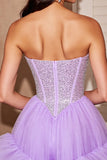 Robe de bal lilas à volants scintillante sans bretelles avec paillettes