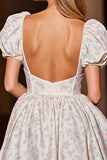 Corset blanc Floral Robe courte de retour aux sources avec manches
