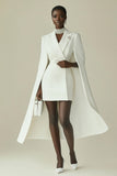 Mini robe de travail moulante blanche à revers en pointe avec cape
