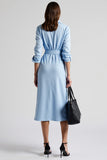 Robe de travail midi bleue à manches longues avec fente