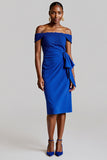 Robe de travail moulante bleu royal à épaules dénudées avec appliques