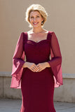 Robe mère de la mariée en mousseline de soie de soie bordeaux à manches longues