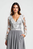 Robe Asymétrique Mère De La Mariée Argentée À Manches Longues Avec Appliques