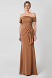Robe longue mère de la mariée brune à épaule dénudée sirène avec volants