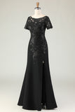 Robe longue mère de la mariée en satin fourreau noir avec appliques