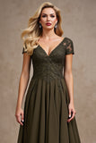 Robe de mère de la mariée asymétrique en satin olive haute basse