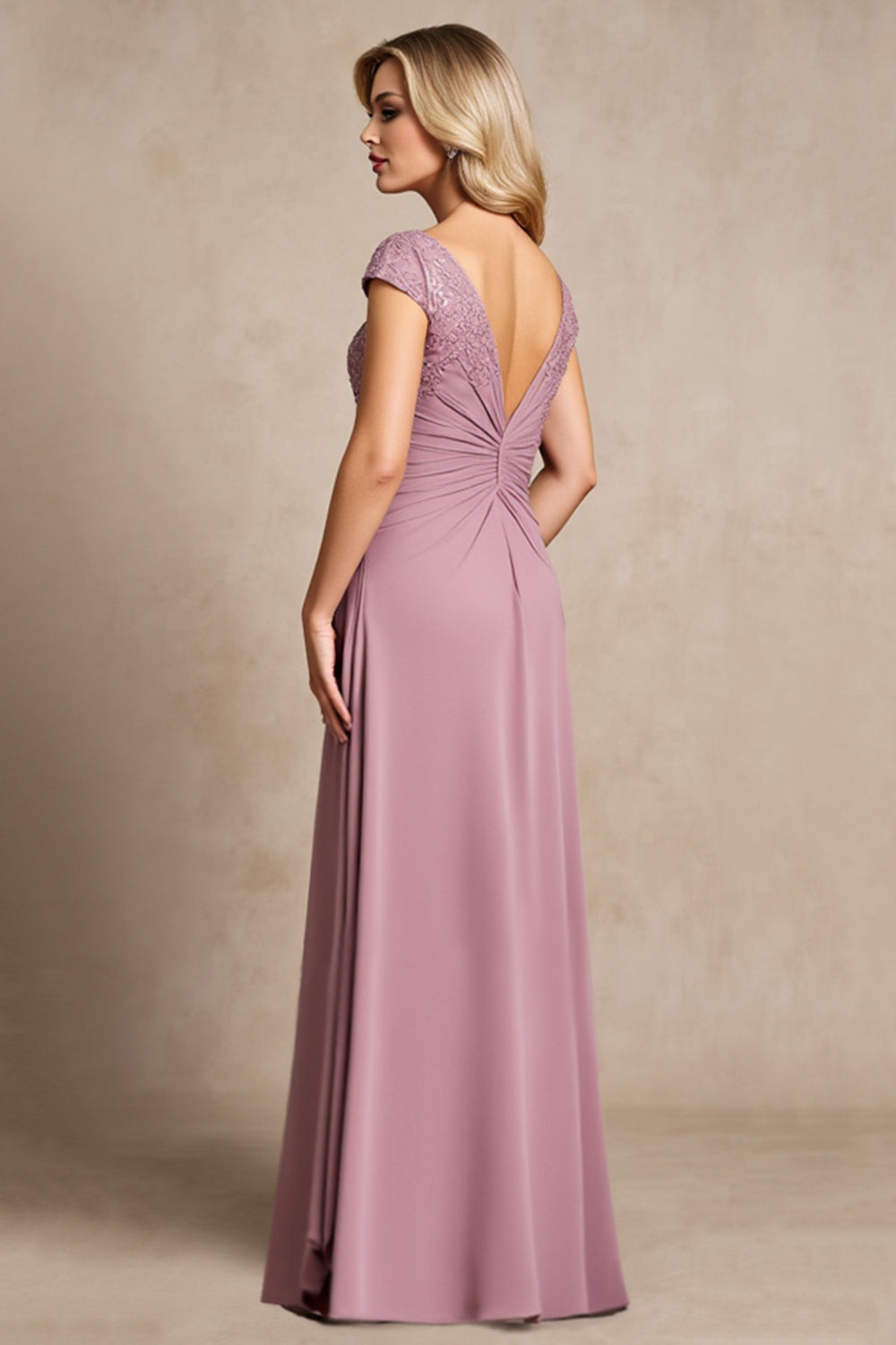Robe vintage en mousseline de soie mauve à une ligne appliquée mère de la mariée