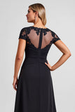 Noir Une ligne en mousseline de soie Applique Mère de la mariée Robe avec fente