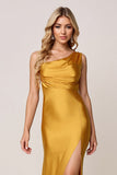 Robe de demoiselle d’honneur en satin doré à une épaule