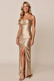 Robe de demoiselle d’honneur en satin à col bénitier en or avec fente