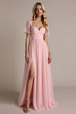 Robe de demoiselle d’honneur rose bonbon à manches courtes